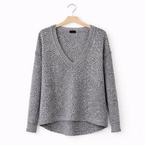 CLUB MONACO | Grey Cheetah Print Alpaca Blend Sweater – Women’s Small
